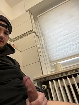 Furko 33 online show from February 2025 03:59:02 PM