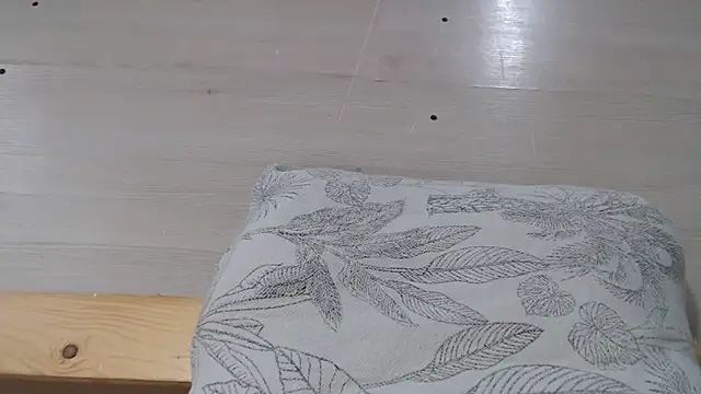 CRISTIINA37 online show from October 2025 12:36:02 PM