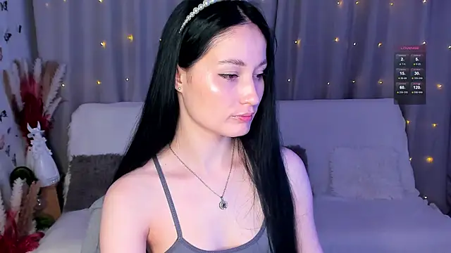 Snapshot of LisaMooore chatting on February 2025 02:00:01 PM LisaMooore online show from February 2025 02:00:01 PM