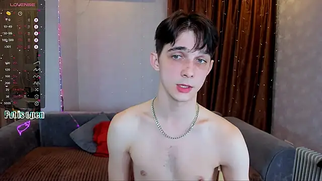 Aaron Boom online show from February 2026 04:25:02 PM