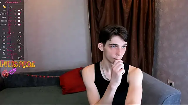 Aaron Boom online show from April 2026 10:01:01 PM