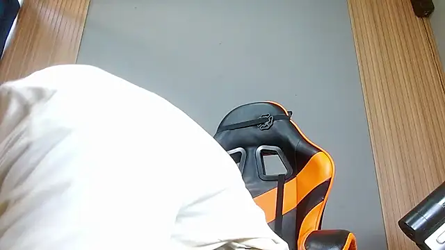 Mr WhiteCock online show from November 2025 08:18:01 PM