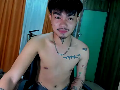 Snapshot of cutievrinx chatting on November 2025 04:09:02 PM cutievrinx online show from November 2025 04:09:02 PM