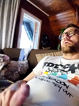 tomee83 online show from December 2025 01:27:02 PM