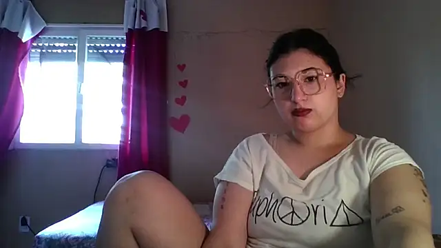 Snapshot of imsohornydacom chatting on February 2026 03:54:01 PM imsohornydacom online show from February 2026 03:54:01 PM