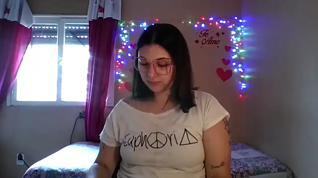 Snapshot of imsohornydacom chatting on February 2026 05:45:02 PM imsohornydacom online show from February 2026 05:45:02 PM