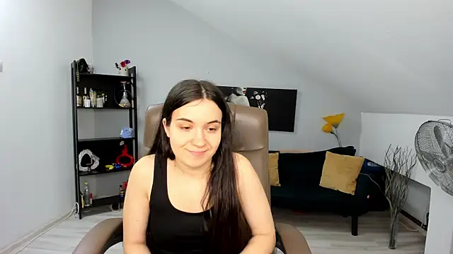 Snapshot of MelissaWiliam chatting on February 2025 12:06:02 PM MelissaWiliam online show from February 2025 12:06:02 PM