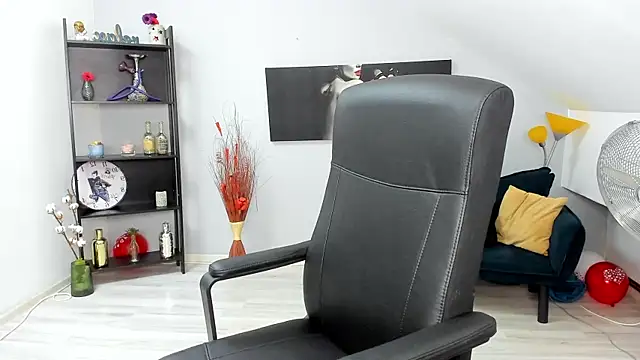 Snapshot of MelissaWiliam chatting on March 2025 02:56:01 PM MelissaWiliam online show from March 2025 02:56:01 PM