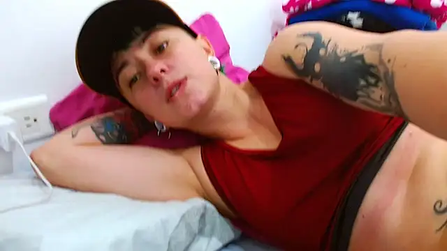 tomboyblue online show from December 2025 05:07:02 PM