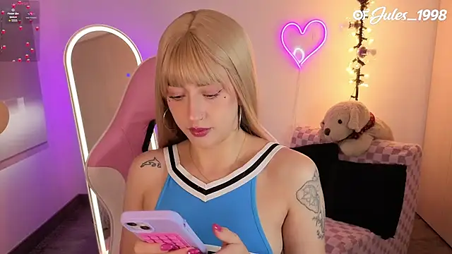 violet ch online show from February 2026 07:33:02 PM