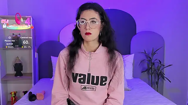 SophieGomez22 online show from September 2025 11:15:02 AM