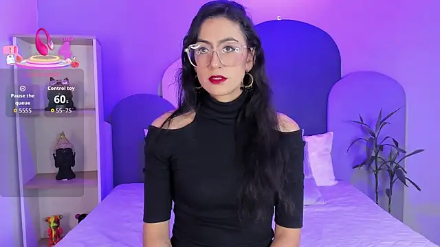 SophieGomez22 online show from September 2025 11:26:01 AM