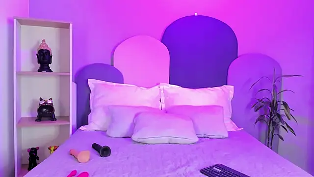 SophieGomez22 online show from February 2026 11:25:02 AM