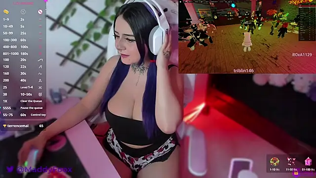 MaddyFooxx online show from January 2025 12:54:01 AM