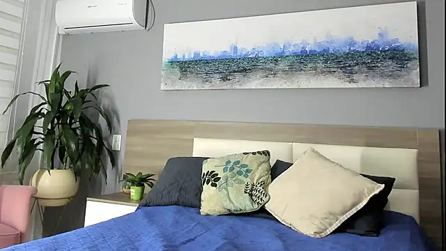 rebeca cortez  online show from April 2026 05:39:02 PM