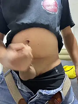 Snapshot of DanielGomez9 chatting on January 2025 08:18:01 PM DanielGomez9 online show from January 2025 08:18:01 PM