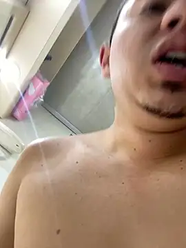 Snapshot of DanielGomez9 chatting on February 2025 12:21:02 PM DanielGomez9 online show from February 2025 12:21:02 PM