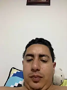 Snapshot of DanielGomez9 chatting on March 2025 03:52:01 AM DanielGomez9 online show from March 2025 03:52:01 AM