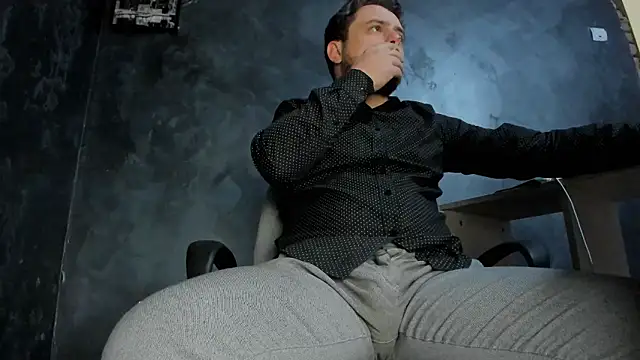 Snapshot of Master_Mark_Wayne chatting on February 2026 01:18:01 PM Master Mark Wayne online show from February 2026 01:18:01 PM