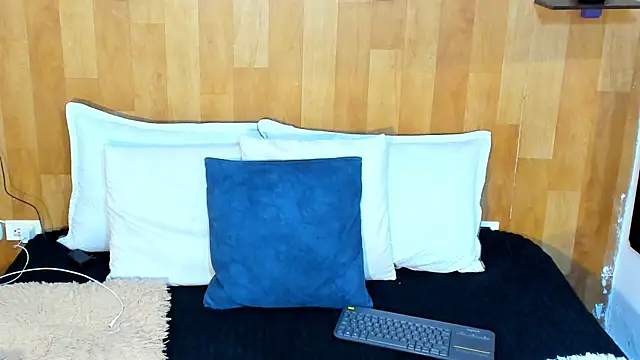 marianaa90 online show from October 2025 06:28:02 PM