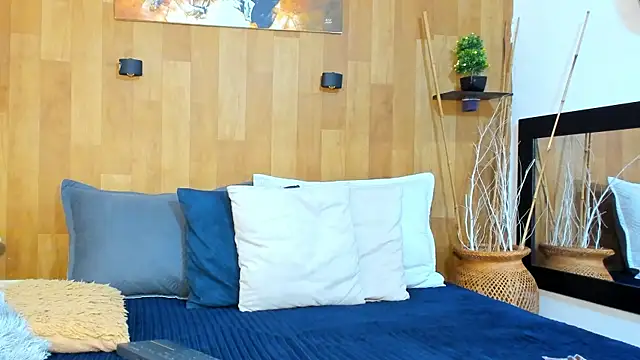 marianaa90 online show from October 2025 01:40:02 PM