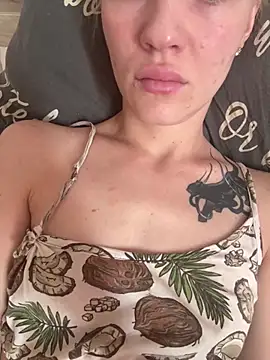 Nikol Clare online show from May 2026 06:43:02 AM