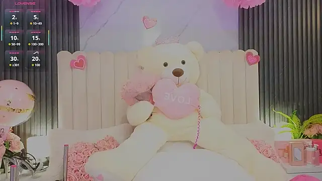 Snapshot of Madiee_Rhea chatting on April 2026 07:41:01 PM Madiee Rhea online show from April 2026 07:41:01 PM