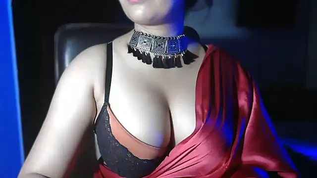 Snapshot of urvashihott chatting on September 2025 04:56:02 PM urvashihott online show from September 2025 04:56:02 PM