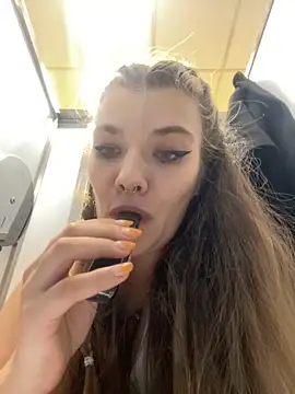 Holy Tereza online show from October 2025 03:41:01 PM