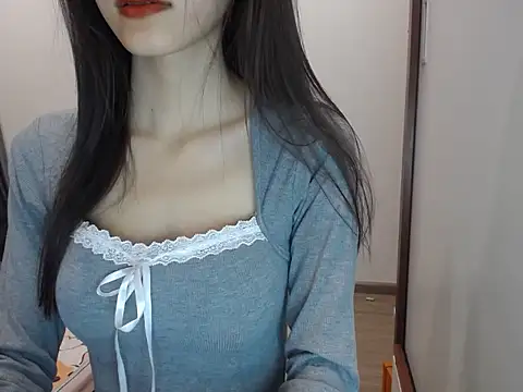 LiDonnaa online show from February 2025 02:03:02 PM