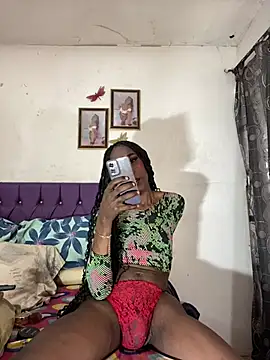 Snapshot of KandyHot_ chatting on February 2026 03:08:01 PM KandyHot online show from February 2026 03:08:01 PM