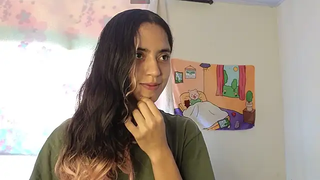 Snapshot of ViolettaSummer chatting on January 2025 03:26:01 PM ViolettaSummer online show from January 2025 03:26:01 PM