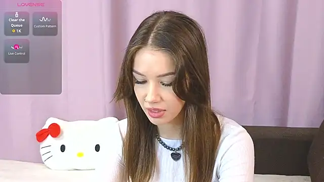 Snapshot of ellie_kramer chatting on June 2026 06:58:01 PM ellie kramer online show from June 2026 06:58:01 PM