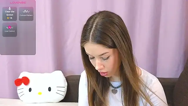 Snapshot of ellie_kramer chatting on July 2026 06:13:02 PM ellie kramer online show from July 2026 06:13:02 PM
