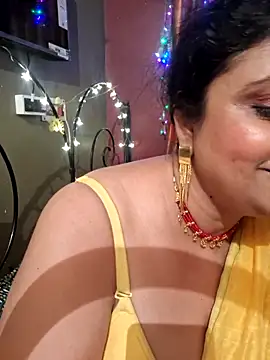 Snapshot of Maaya66 chatting on February 2025 10:11:02 PM Maaya66 online show from February 2025 10:11:02 PM