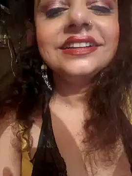 Snapshot of Maaya66 chatting on February 2025 11:04:01 PM Maaya66 online show from February 2025 11:04:01 PM