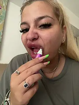 AllysonK online show from July 2026 12:52:01 PM