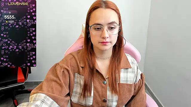 maryluna95 online show from January 2025 01:25:02 PM