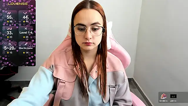 maryluna95 online show from January 2025 05:45:02 PM