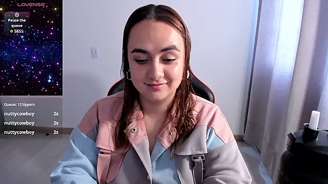 maryluna95 online show from March 2026 05:50:02 PM