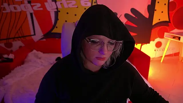 CoolTatis online show from February 2026 09:13:01 PM