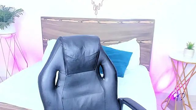 Snapshot of ivette_bocelly chatting on January 2025 10:34:01 PM ivette bocelly online show from January 2025 10:34:01 PM