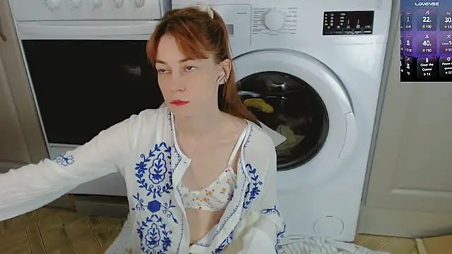 Amina Barbarian online show from October 2025 05:35:01 PM