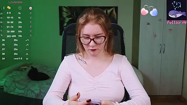 D0nna  online show from September 2025 09:25:02 PM