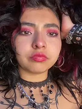 Snapshot of _Gothiccbitch_ chatting on February 2025 01:53:01 AM  Gothiccbitch  online show from February 2025 01:53:01 AM