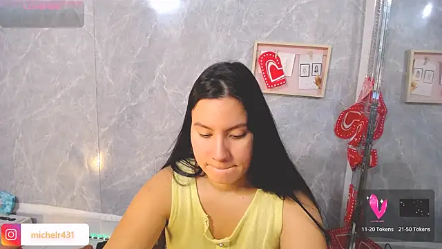 Mia  reys online show from February 2026 12:26:01 PM