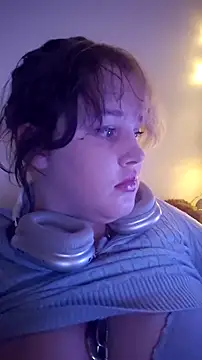 Kitty-Souffle online show from January 2026 11:45:02 AM