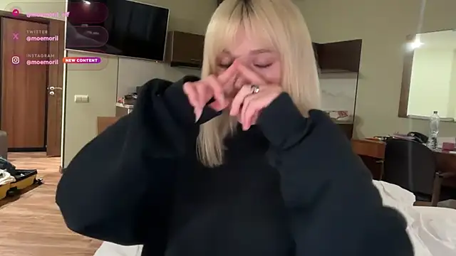 Snapshot of Golden_Aline chatting on July 2026 03:14:02 PM Golden Aline online show from July 2026 03:14:02 PM