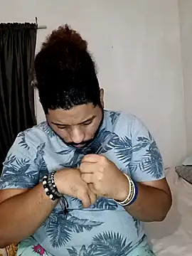 Snapshot of Dj-yefri-pauta chatting on December 2024 06:15:01 AM Dj-yefri-pauta online show from December 2024 06:15:01 AM