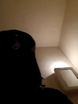 Snapshot of Dj-yefri-pauta chatting on January 2025 10:50:02 PM Dj-yefri-pauta online show from January 2025 10:50:02 PM